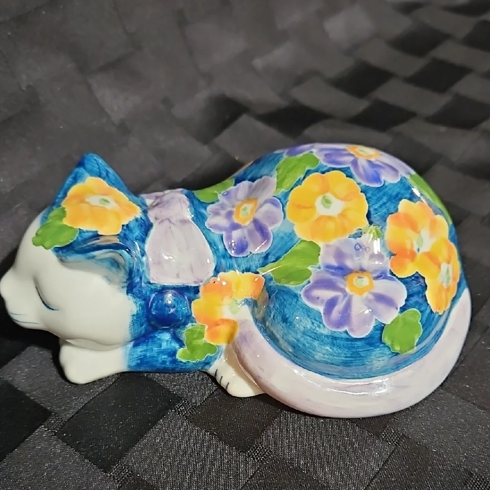 Vintage Andrea by Sadek Porcelain Sleeping Floral Cat Figurine Chinoiserie